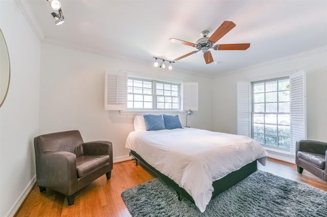 2415 Stoney Brook Drive, Houston, TX 77063