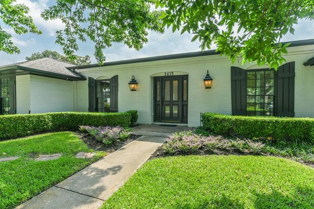 2415 Stoney Brook Drive, Houston, TX 77063