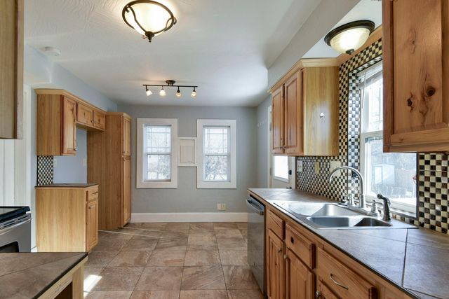 1342 S Kimbrough Avenue, Springfield, MO 65807