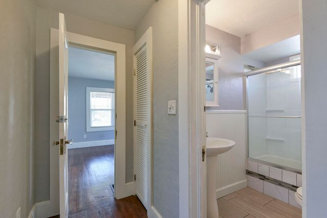 1342 S Kimbrough Avenue, Springfield, MO 65807