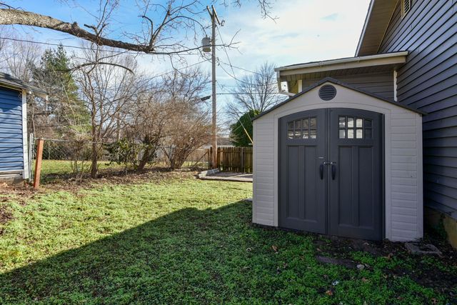 1342 S Kimbrough Avenue, Springfield, MO 65807