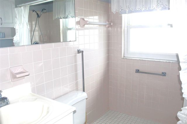 12400 PARK BLVD 206, Seminole, FL 33772