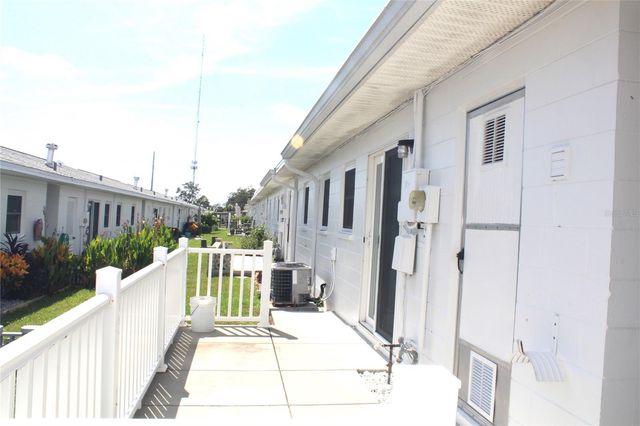 12400 PARK BLVD 206, Seminole, FL 33772