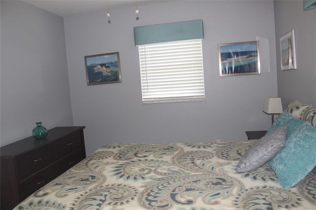 12400 PARK BLVD 206, Seminole, FL 33772