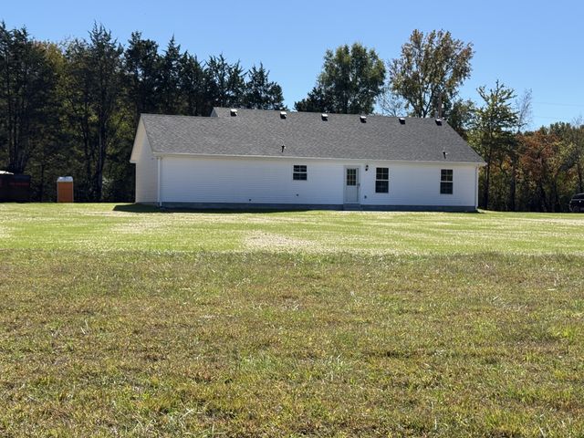 1585 Paynes Church Rd, Winchester, TN 37398