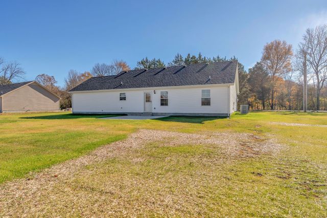 1585 Paynes Church Rd, Winchester, TN 37398