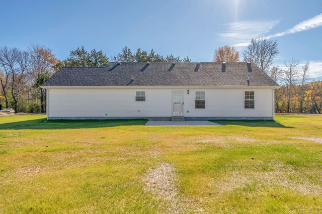1585 Paynes Church Rd, Winchester, TN 37398