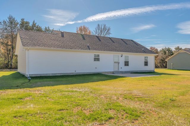 1585 Paynes Church Rd, Winchester, TN 37398