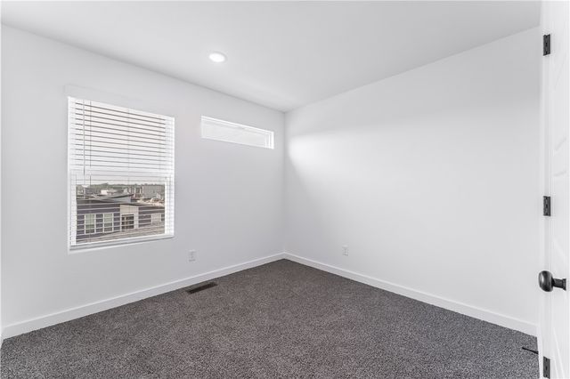 910 States Avenue, Bentonville, AR 72713