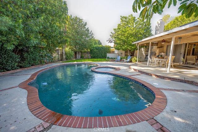 9916 Bothwell, Northridge, CA 91324