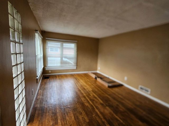 328 S Oakley Avenue, Columbus, OH 43204