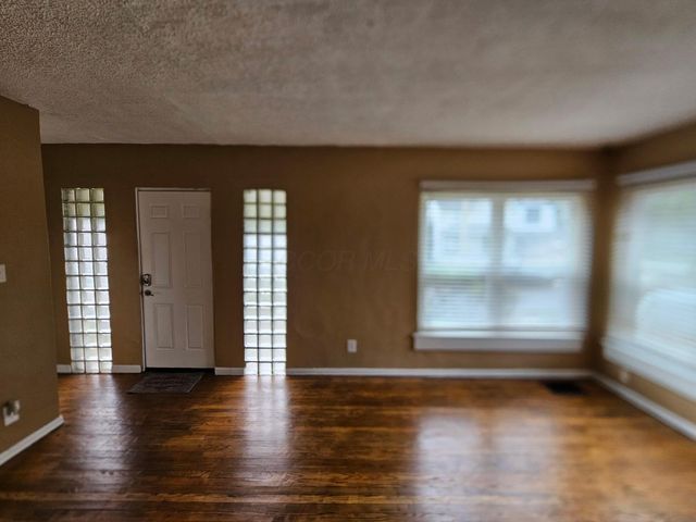 328 S Oakley Avenue, Columbus, OH 43204