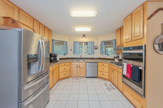 6100 W Dogwood Drive, Crestview, FL 32536