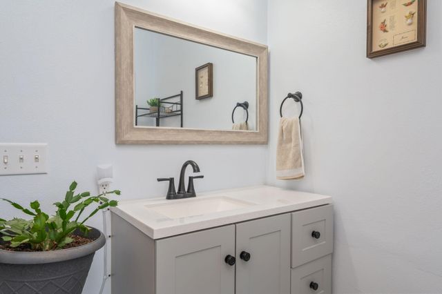 6100 W Dogwood Drive, Crestview, FL 32536