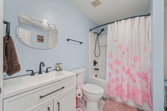 6100 W Dogwood Drive, Crestview, FL 32536