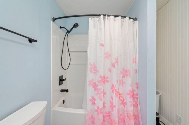 6100 W Dogwood Drive, Crestview, FL 32536