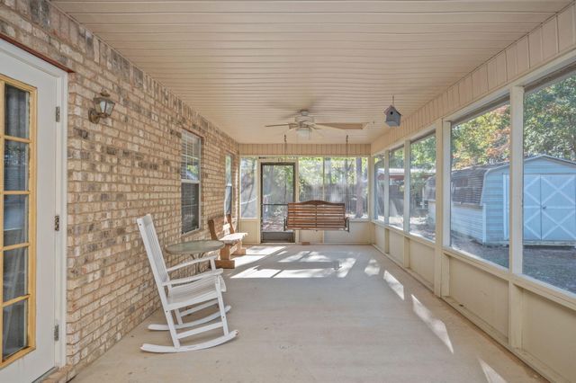 6100 W Dogwood Drive, Crestview, FL 32536