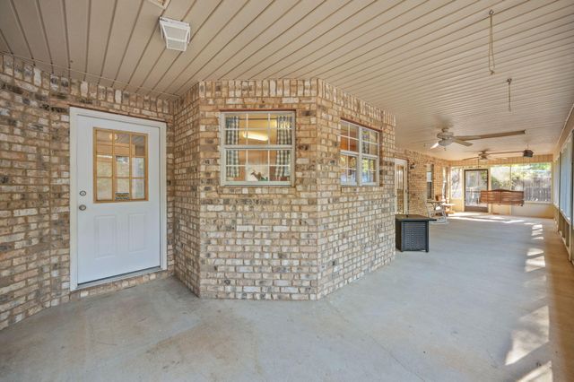 6100 W Dogwood Drive, Crestview, FL 32536