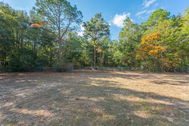 6100 W Dogwood Drive, Crestview, FL 32536