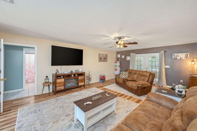 6100 W Dogwood Drive, Crestview, FL 32536