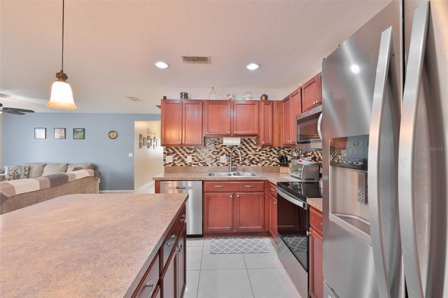 4200 FESTIVAL POINTE BOULEVARD, Mulberry, FL 33860