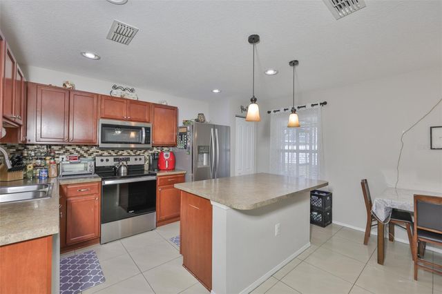 4200 FESTIVAL POINTE BOULEVARD, Mulberry, FL 33860