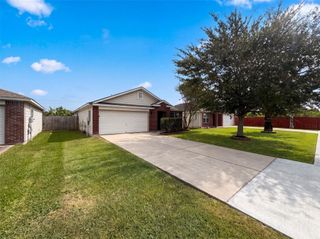 9002 Barracuda Drive, Texas City, TX 77591