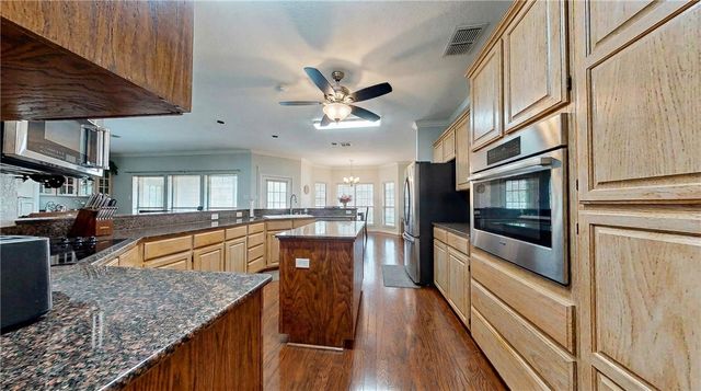 6413 Haubourdin, Corpus Christi, TX 78414