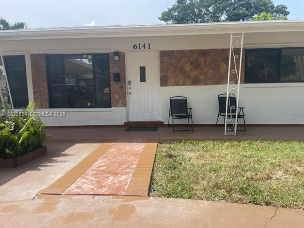 6141 Wiley Street, Hollywood, FL 33023