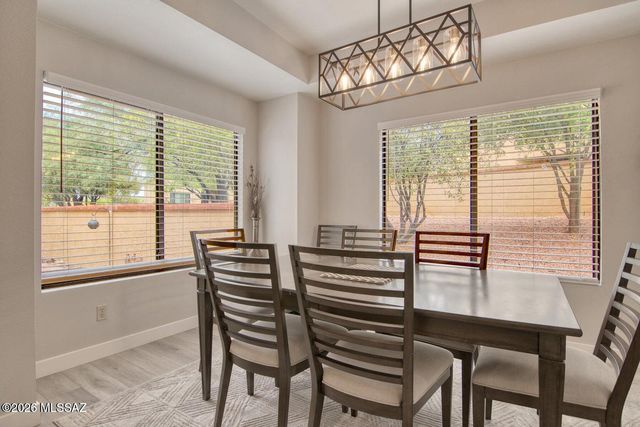 1184 E Camino Diestro, Oro Valley, AZ 85704