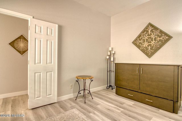 1184 E Camino Diestro, Oro Valley, AZ 85704