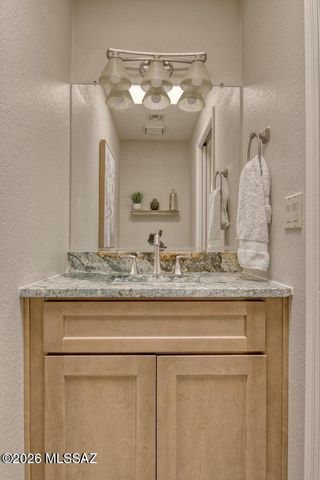 1184 E Camino Diestro, Oro Valley, AZ 85704