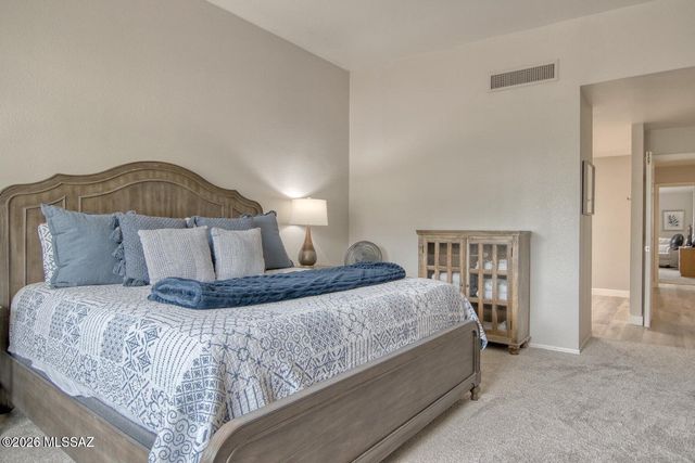 1184 E Camino Diestro, Oro Valley, AZ 85704