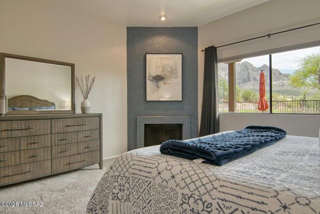 1184 E Camino Diestro, Oro Valley, AZ 85704