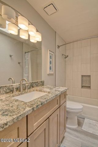 1184 E Camino Diestro, Oro Valley, AZ 85704