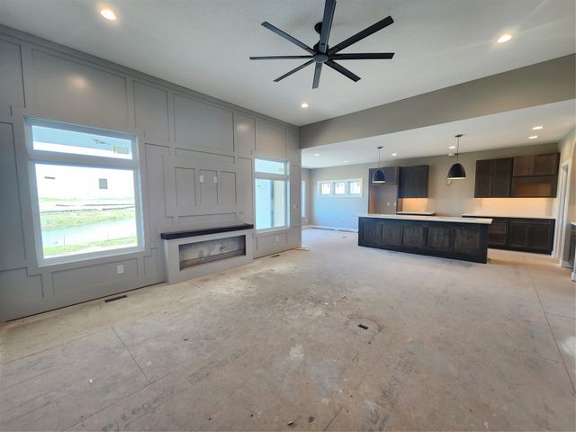 2912 NW Fairfield Court, Ankeny, IA 50023