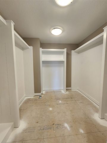 2912 NW Fairfield Court, Ankeny, IA 50023