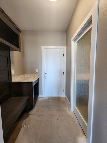 2912 NW Fairfield Court, Ankeny, IA 50023