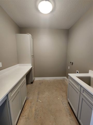 2912 NW Fairfield Court, Ankeny, IA 50023