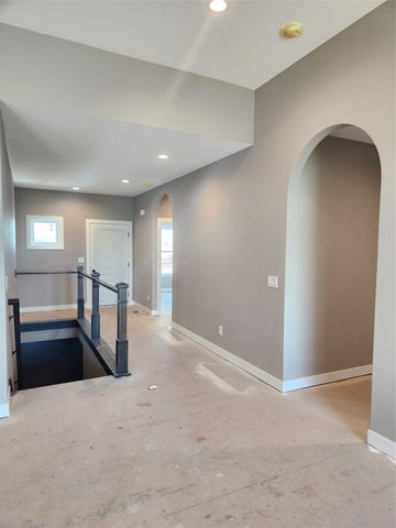 2912 NW Fairfield Court, Ankeny, IA 50023