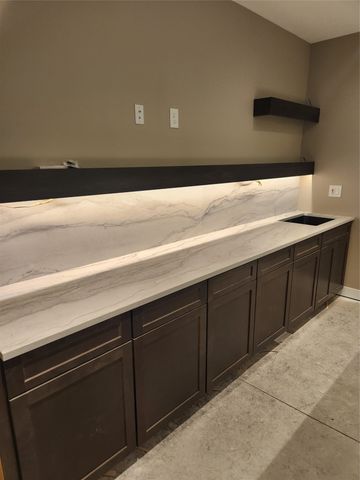 2912 NW Fairfield Court, Ankeny, IA 50023