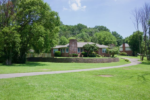 4451 Chandler Rd, Hermitage, TN 37076