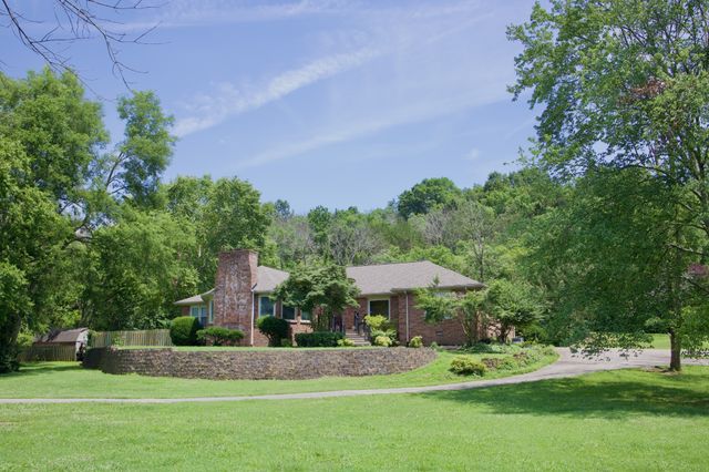 4451 Chandler Rd, Hermitage, TN 37076