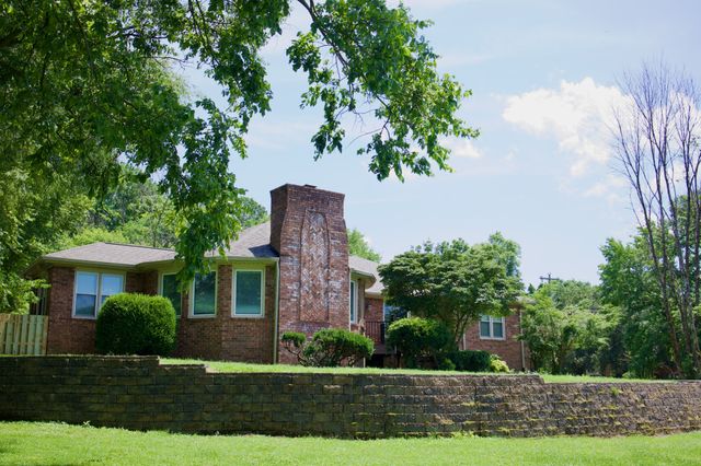 4451 Chandler Rd, Hermitage, TN 37076