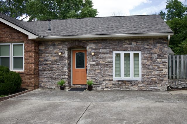 4451 Chandler Rd, Hermitage, TN 37076