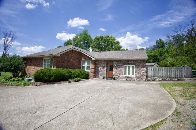 4451 Chandler Rd, Hermitage, TN 37076