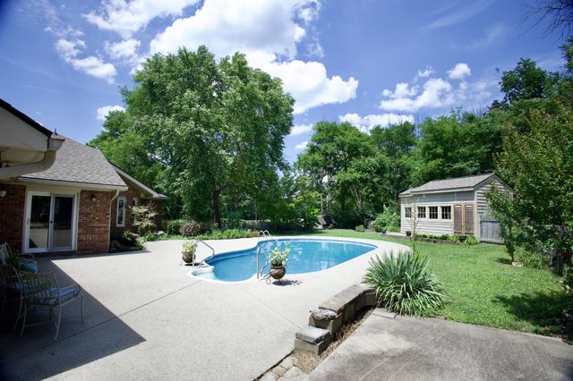 4451 Chandler Rd, Hermitage, TN 37076