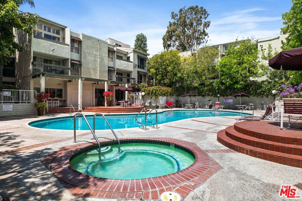 Image 17 of property listing at 4900 Overland Avenue 183, Culver City, CA 90230
