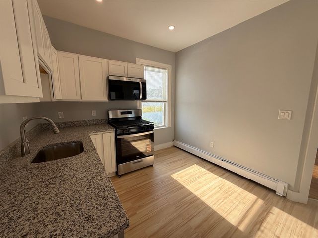 413 Boston St 1R, Lynn, MA 01905