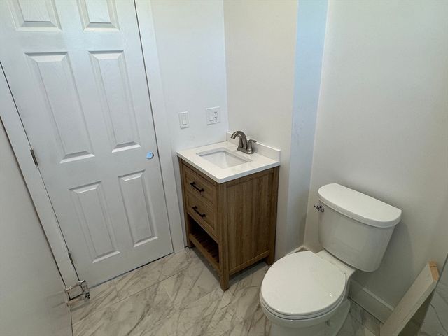 413 Boston St 1R, Lynn, MA 01905